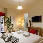 Domusfebo Sangiovannisuites 4* ローマ