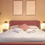 Domusfebo Sangiovannisuites 4* ローマ