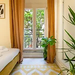 Domusfebo Sangiovannisuites 4* ローマ