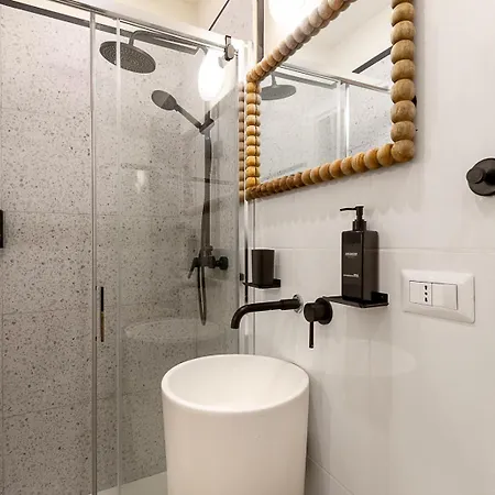 Domusfebo Sangiovannisuites 4*