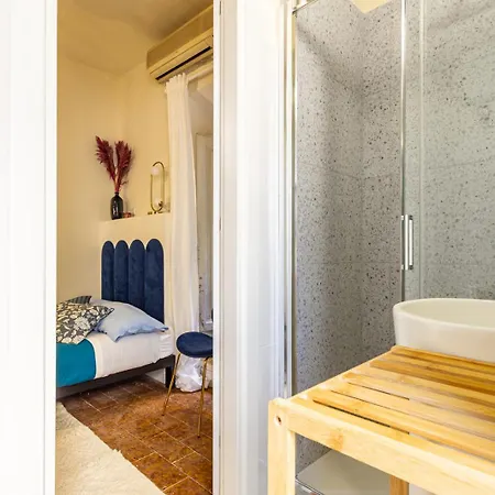 Гостевой дом Domusfebo Sangiovannisuites 4*